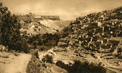 Jerusalém - vale de Cedrom, Siloão e muralha da cidade, c1918-c1939. de Unbekannt