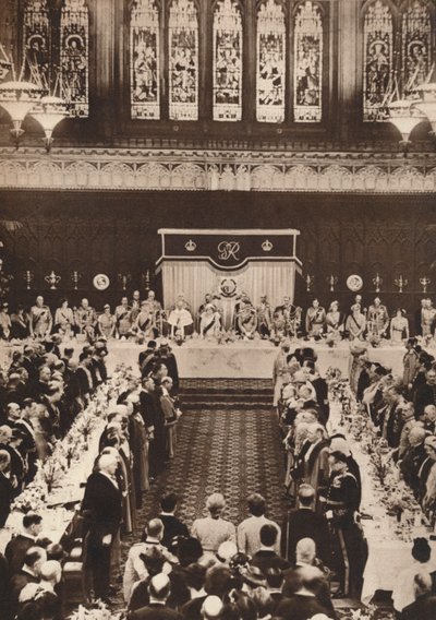 Rei George VI e rainha Elizabeth participando de um almoço para celebrar a coroação, 1937 de Unbekannt