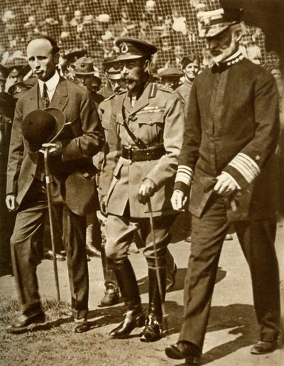 O rei George V participa de uma partida de beisebol em Stamford Bridge, Londres, 1935. de Unbekannt