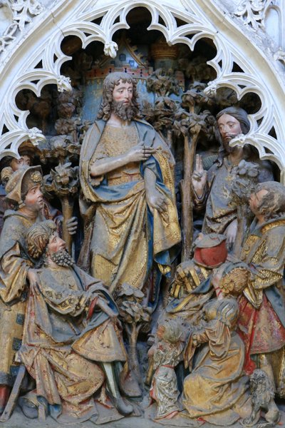 Vida de São João Batista: "São João Batista mostrando o anel de Deus". Alto relevo do extremo norte do coro do Norte (1531). Catedral de Amiens, Amiens, França de Unbekannt