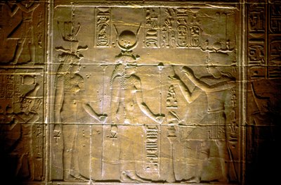 Alívio de calcário no templo de Philae, antigo egípcio de Unbekannt