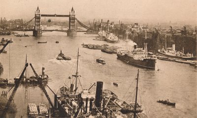 Londres - ponte da torre e a piscina, c1910 de Unbekannt