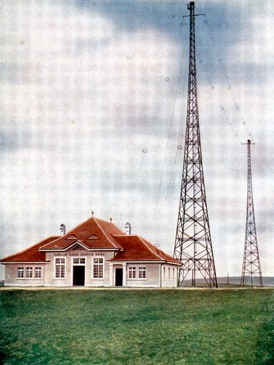 Mastros de transmissor de ondas longas em uma estação de rádio Marconi em Berna, Suíça, c1925 de Unbekannt