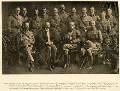 Lord Roberts e Sir Alfred Milner com suas equipes pessoais, 1900, 1901. de Unbekannt