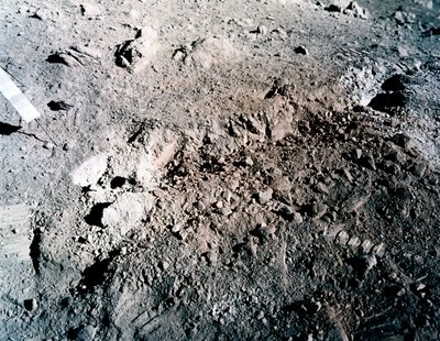 Voo espacial tripulado, EUA, Apollo 17 Solo laranja na lua de Unbekannt