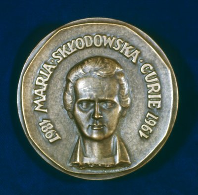 Medalha em comemoração a Marie Sklodowska Curie, físico francês nascido na Polônia, 1967 de Unbekannt