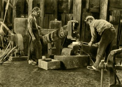 Metalworkers, Styria, Áustria, c1935. de Unbekannt