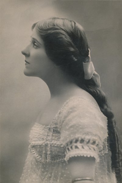 Edna May, 1878-1948, c1930. de Unbekannt