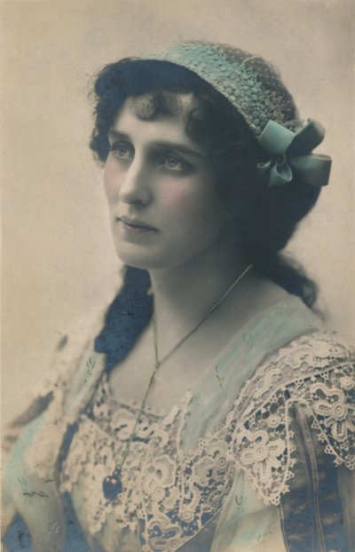 Miss Evelyn Millard 1849-1941, c1930. de Unbekannt