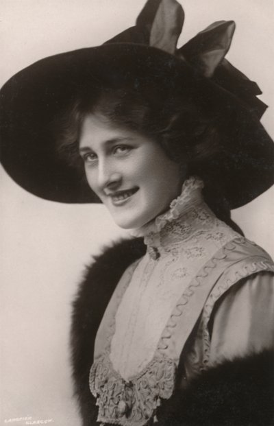 Phyllis Dare, 1890-1975, c1930. de Unbekannt
