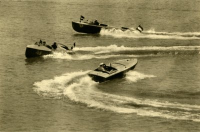 Corrida de lancha, Wörthersee, Carinthia, Áustria, c1935. de Unbekannt
