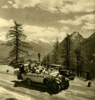 Mountain View em Schöneck na estrada alpina alta de Grossglockner, Áustria, c1935. de Unbekannt