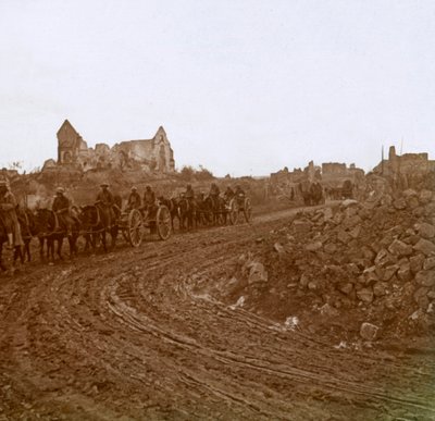 Soldados montados, Somme, norte da França, c1914-c1918 de Unbekannt