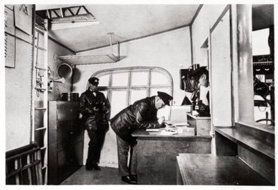 Sala de navegação, Zeppelin LZ 127 Graf Zeppelin, 1933 de Unbekannt