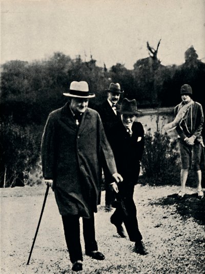De férias com seu filho na Itália, 1920, 1945. de Unbekannt
