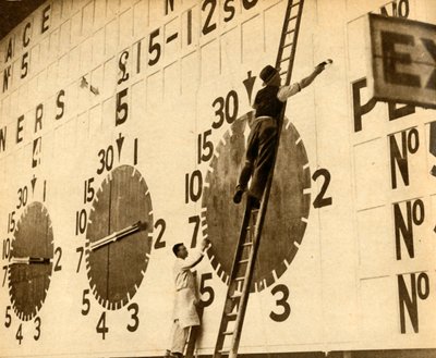 Pintores trabalhando no tote White City, Londres ocidental, 1932, 1933. de Unbekannt
