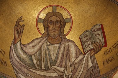 Paris, França Cristo Pantocrator (em glória) na igreja de Saint-Pierre-de-Montrouge, Paris, França de Unbekannt