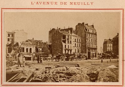 Comuna de Paris (1871): vista da avenida de Neuilly em Paris, em maio de 1871. Fotografia de Pierre Pepetit. Impressão em papelão, Dim. 9x5,4 cm de Unbekannt