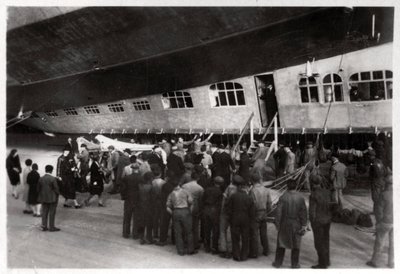 Passageiros que embarcam no Zeppelin LZ 127 Graf Zeppelin, 1933 de Unbekannt