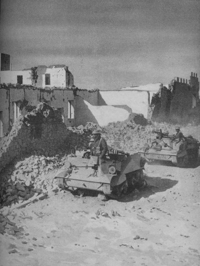 O passado Grazianis Shattered Stronghold encontra-se na Estrada dos Conquistadores, 1941. de Unbekannt