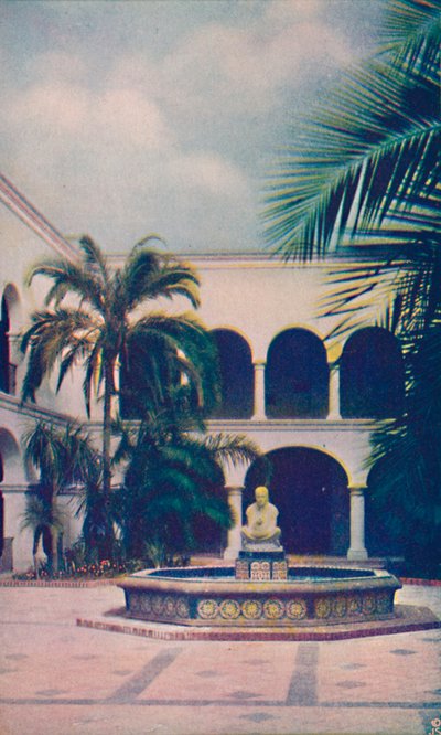 Pátio da Casa da Hospitalidade, c1935 de Unbekannt