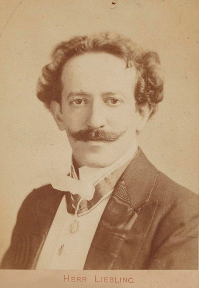 Retrato do pianista e compositor Georg Liebling 1865-1946, c. 1900 de Unbekannt