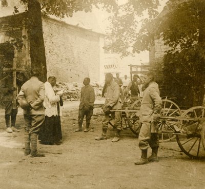 Padre dizendo missa ao ar livre, c1914-c1918 de Unbekannt