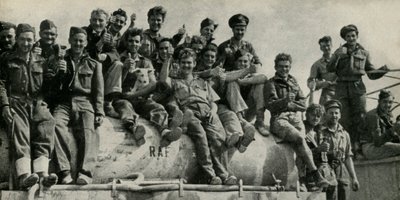 Tripulações terrestres da RAF: Tripolitania, c1942-1943, 1945. de Unbekannt