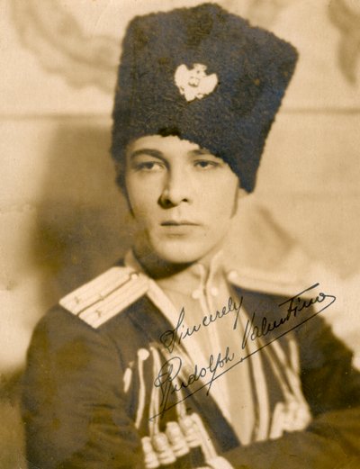 Rudolph Valentino 1895-1926, ator italiano, c1920s de Unbekannt