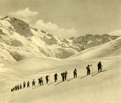Aula de esqui, Arlberg, Áustria, c1935. de Unbekannt