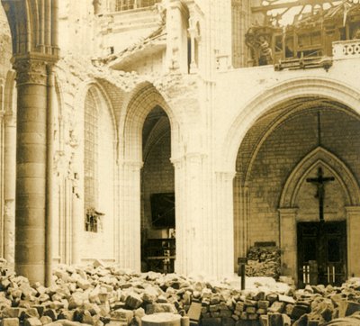 Catedral de Soissons, Soissons, norte da França, c1914-c1918 de Unbekannt