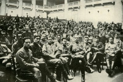 Delegados soldados dos exércitos russos em Douma, 1919. de Unbekannt