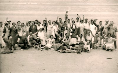 Dia de esportes para a festa do Hotel Gloucester em La Publente Beach, Jersey, 1938 de Unbekannt
