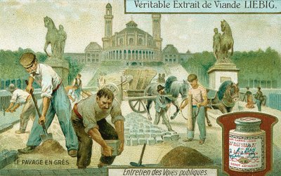 Pavimentando uma estrada com granito, Paris, c1900 de Unbekannt