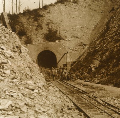 Túnel de Tavannes, Verdun, norte da França, c1914-c1918 de Unbekannt