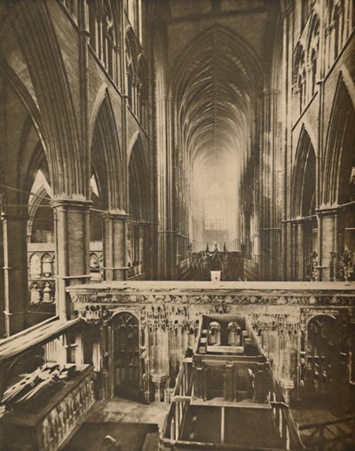 The Grand Abbeys Interior: Olhando para o oeste a partir da capela do confessor, c1935. de Unbekannt