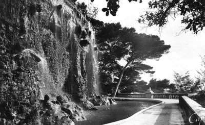 A Cachoeira do Castelo, Nice, sul da França, início do século XX de Unbekannt