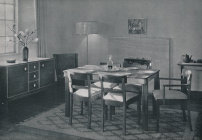 The Dining Room - Móveis de nogueira e sicômoro, 1942. de Unbekannt