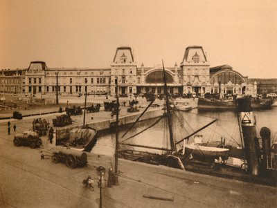 A estação do porto, c1928 de Unbekannt