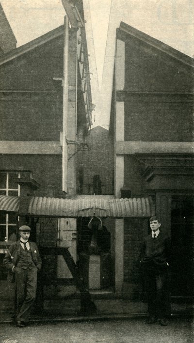 O Meridiano de Greenwich, do qual são feitas todas as medições do tempo, 1901. de Unbekannt