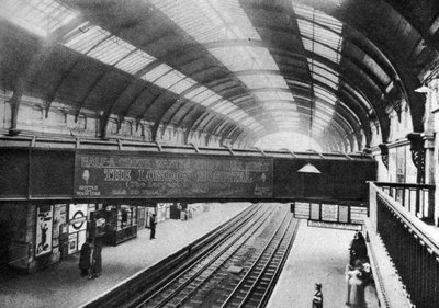 O curso do aqueduto de Westbourne sobre a estação Sloane Square, Londres, 1926-1927 de Unbekannt