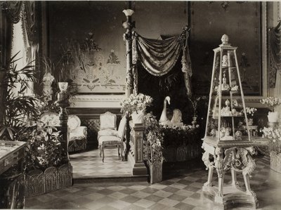 A exposição da coleção Fabergé da Família Imperial Russa na Mansão Dervis em St. Pete de Unbekannt