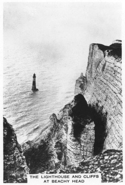 O farol e falésias em Beachy Head, 1936 de Unbekannt