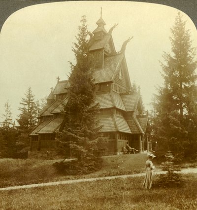 A antiga igreja de Gol, um singular 12º cêntimo. Edifício em Osoarshal, Noruega, c1905. de Unbekannt