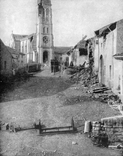 As ruínas de uma vila em Lorena, Primeira Guerra Mundial, 1915 de Unbekannt