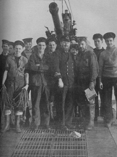 Seu navio subiu do túmulo para o triunfo, 1941. de Unbekannt