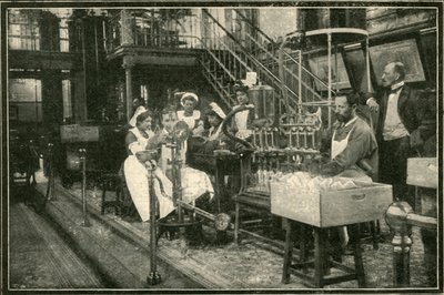 Este é o interior de uma das destilarias dos czares., 1901. de Unbekannt