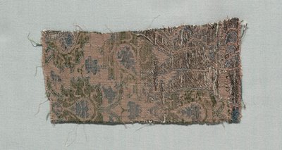 Três fragmentos de seda gótica italiana, 1350-1399. de Unbekannt