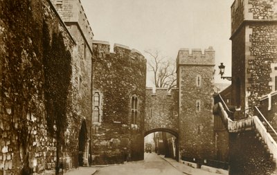 Torre de Londres ... Torre Sangrenta ... St. Torre de Thomass e torre de Wakefield, c1910. de Unbekannt