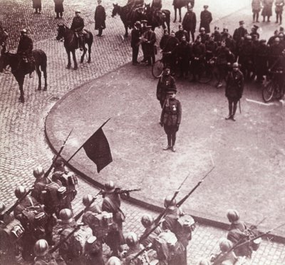 Tropas marchando, Aachen, Alemanha, c1914-c1918 de Unbekannt